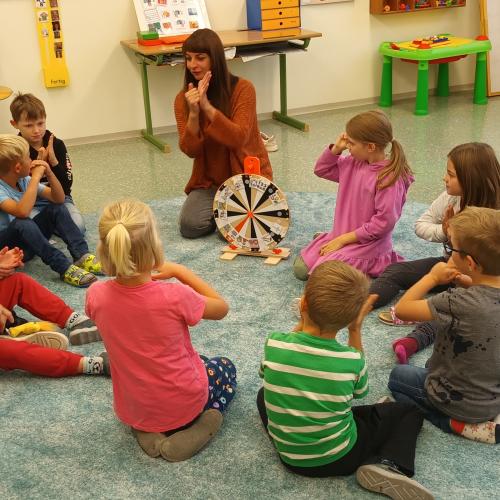 Gebärdenunterstützte Kommunikation